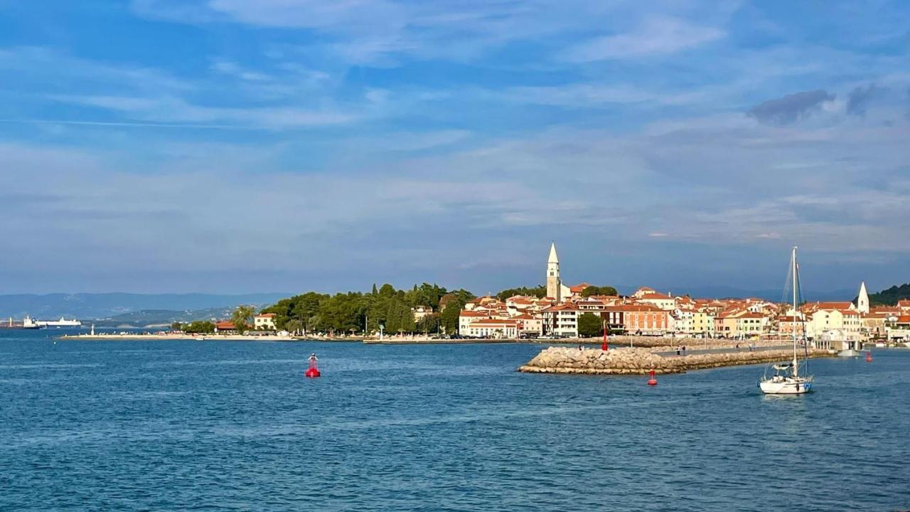 Apartmaji Pri Bosi Nogi Izola Esterno foto