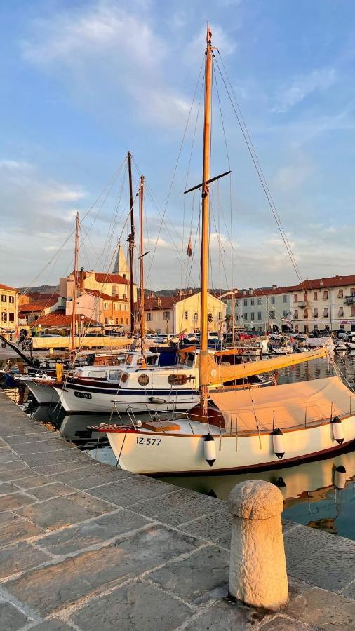 Apartmaji Pri Bosi Nogi Izola Esterno foto