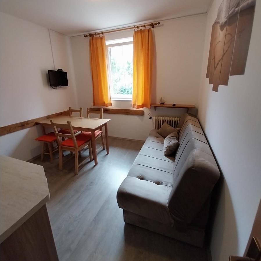 Apartmaji Pri Bosi Nogi Izola Esterno foto