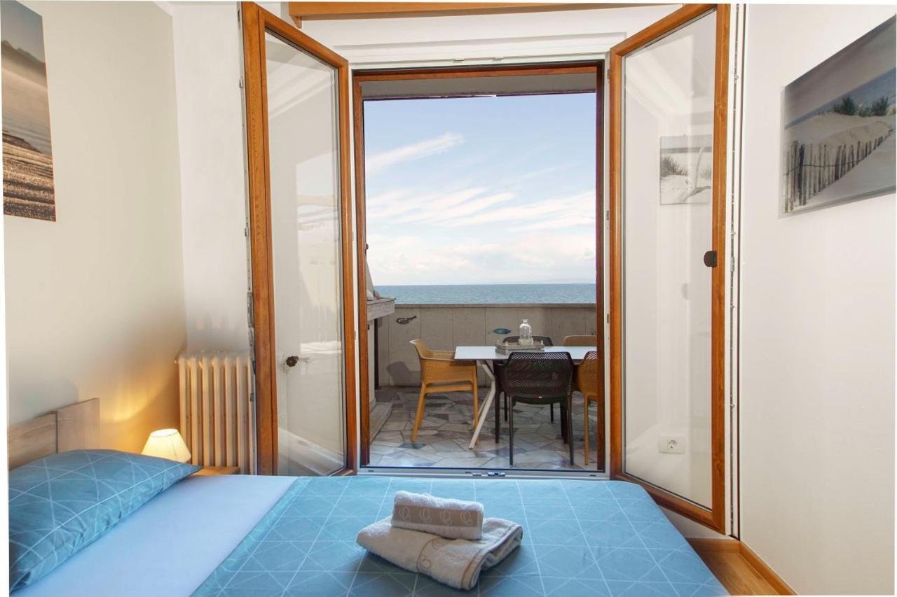 Apartmaji Pri Bosi Nogi Izola Esterno foto