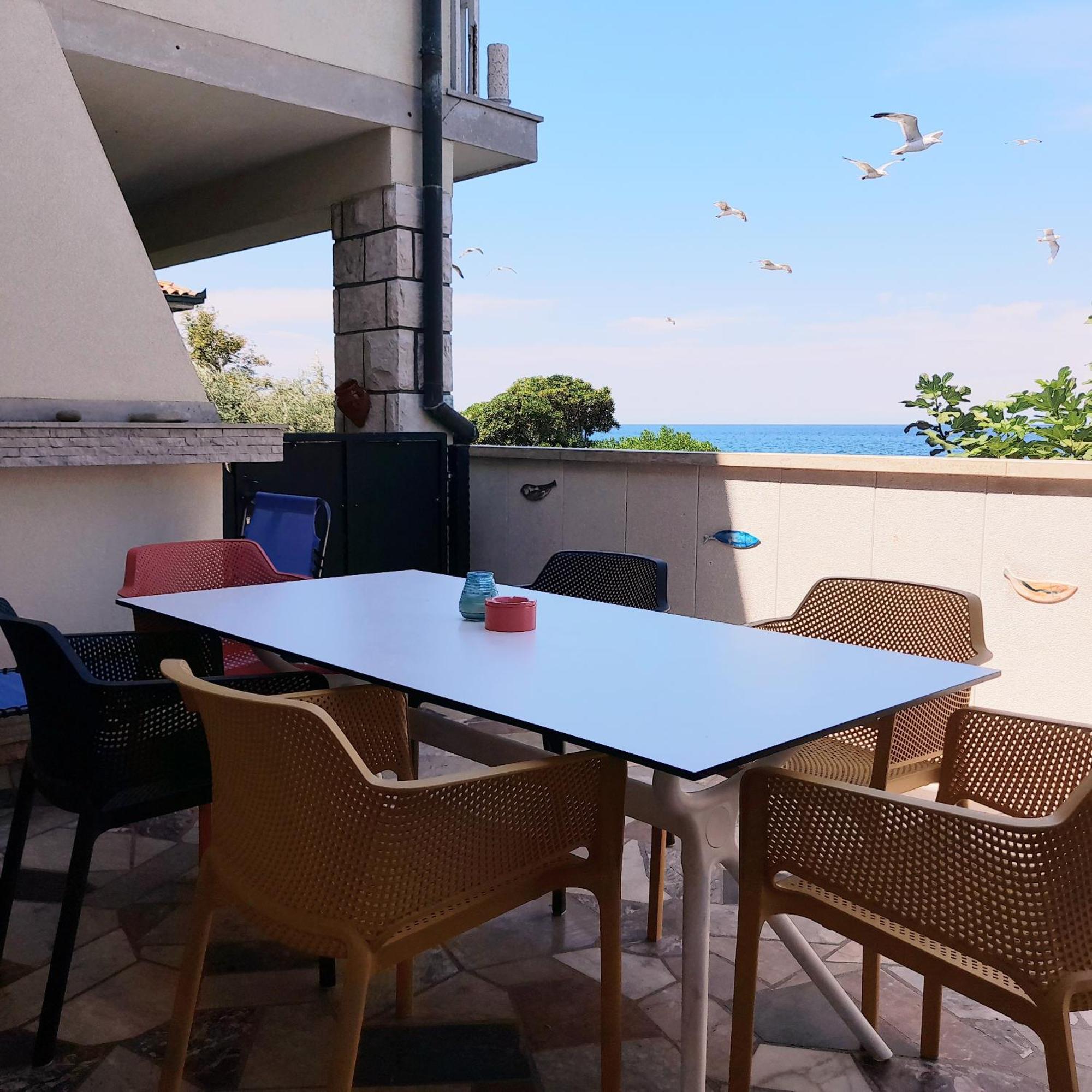 Apartmaji Pri Bosi Nogi Izola Esterno foto